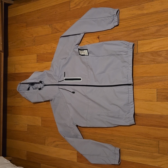 NWT Men’s XL Jacks Surfboards Windles  Windbreaker color Silver. - Picture 1 of 15